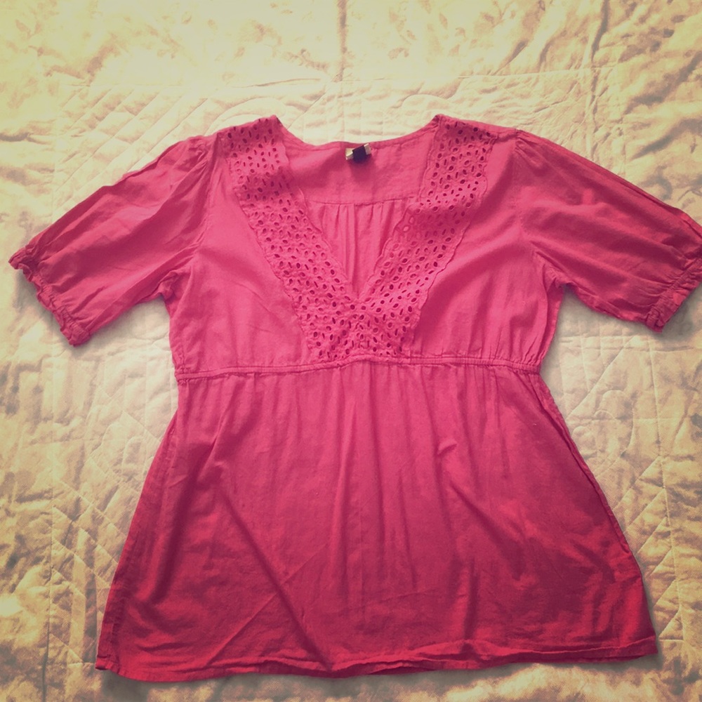 NWOT - Beautiful summer blouse!